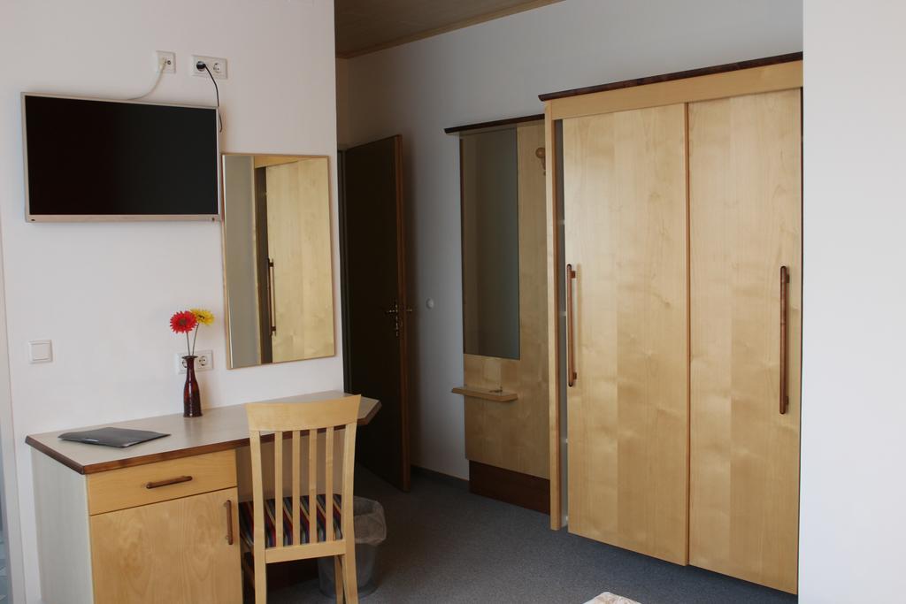 Gaestehaus Karassowitsch Rust Oda fotoğraf